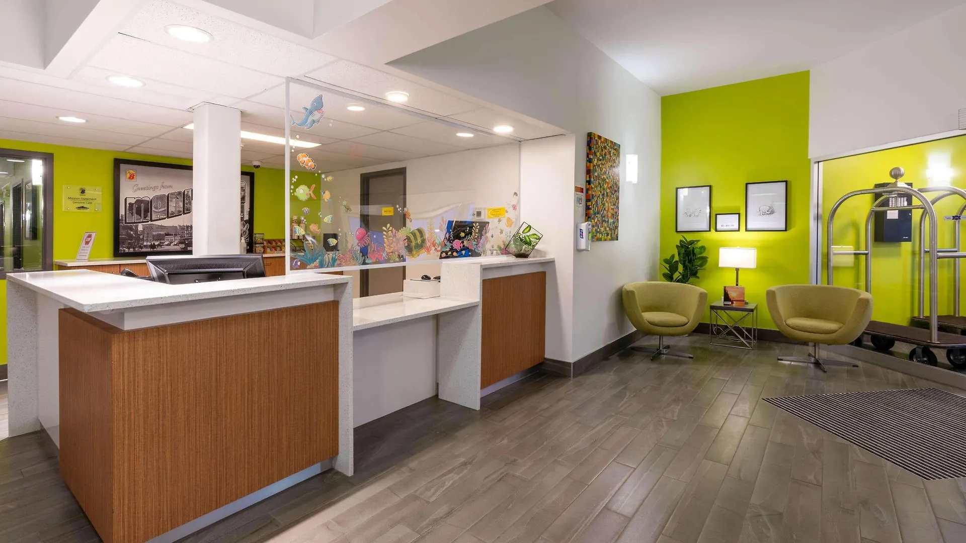 Super 8 By Wyndham Winnipeg West Canada